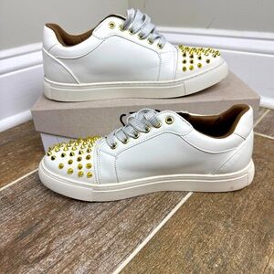 Fashion Nova Los Angeles
Size 9 women's‎ Tennis Shoe